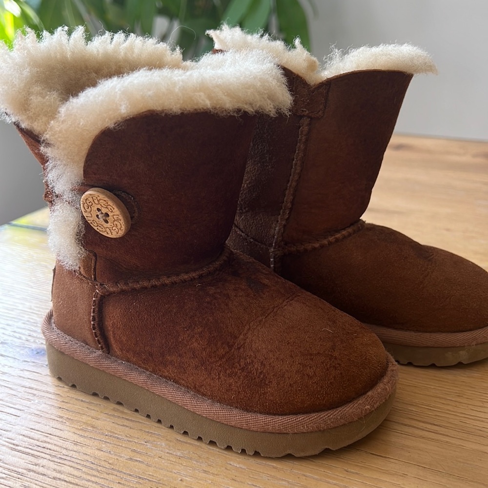 Bailey Button Boot